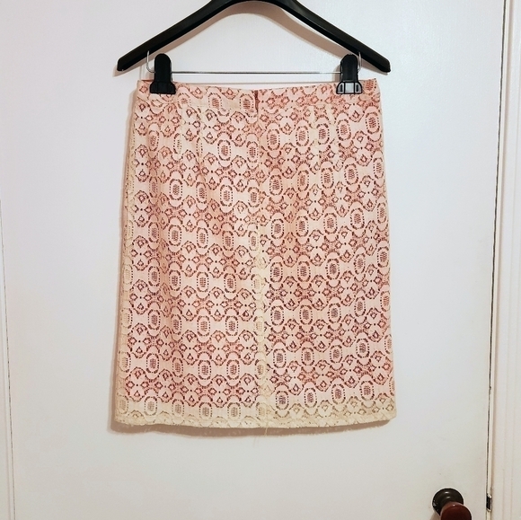 Willi Smith Beige Geometric Lace Pencil Skirt Size 2 - Picture 5 of 12